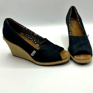 Tom’s wedge shoes